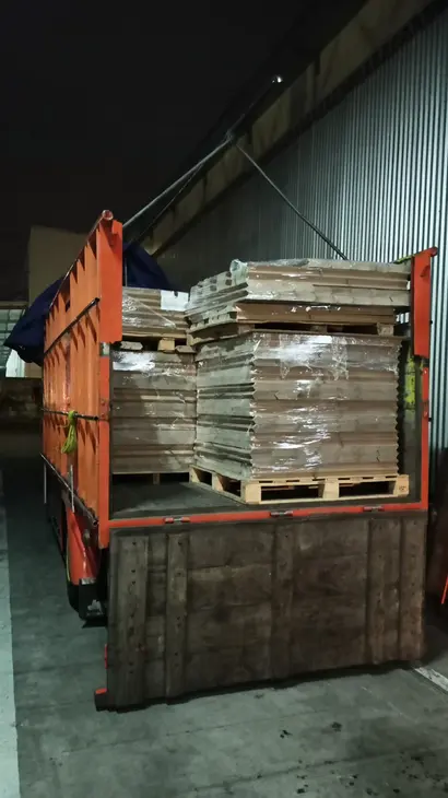 Rental Truk Tronton Termurah Jakarta Pusat Untuk Kirim Barang, Pilihan Andal Bisnis & Logistik Modern