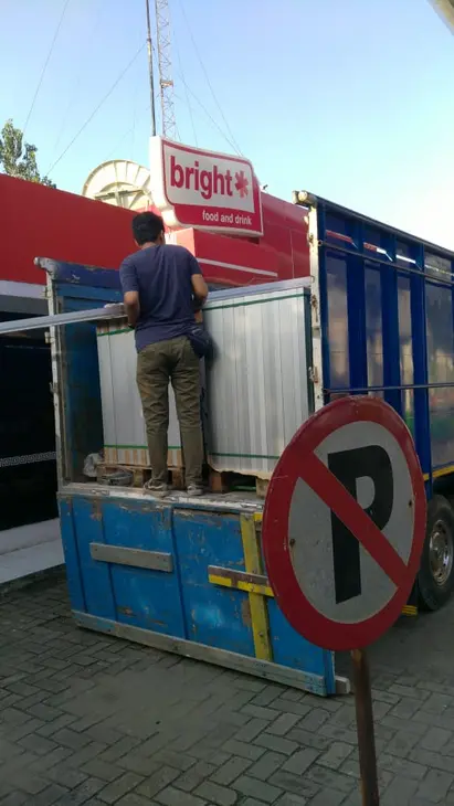 Ekspedisi Cepat Tangerang Bojonegoro, dorong pertumbuhan proyek konstruksi dan distribusi bahan bangunan