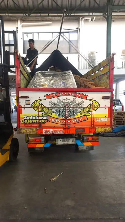 Jasa Pengiriman Cepat Tangerang Gresik, membantu bisnis garmen bertumbuh