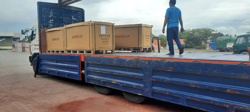 Penyewaan Truk Ekspedisi Rute Tangerang Pasuruan, pas untuk sektor konstruksi & otomotif