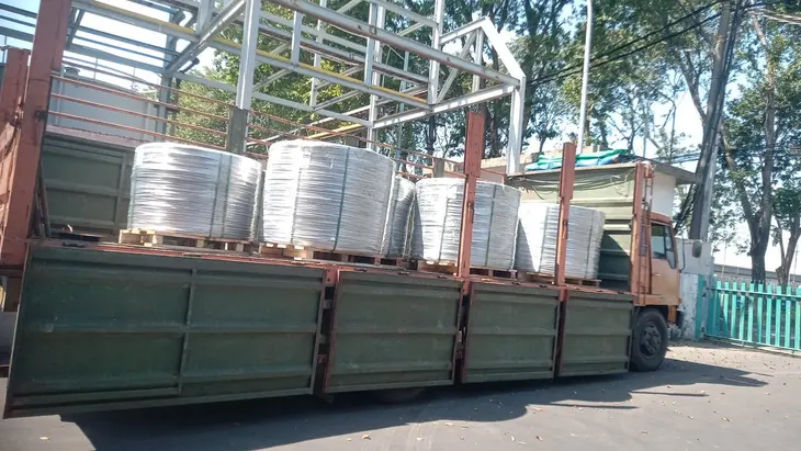 Penyewaan Truk Ekspedisi Tujuan Cikarang Tulungagung, mendukung laju industri manufaktur