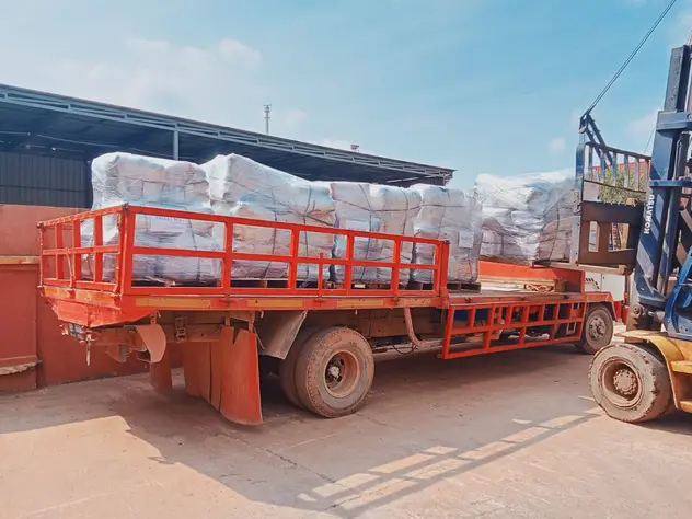 Penyewaan Truk Ekspedisi Tujuan Karawang Sidoarjo, mendukung perkembangan sektor manufaktur & otomotif