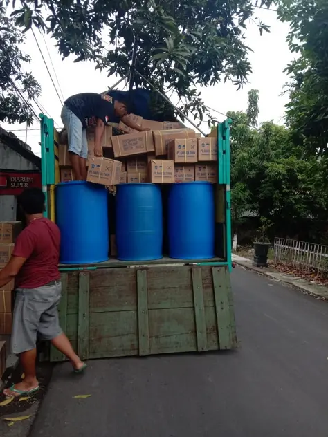 Jasa Pengiriman Murah Karawang Surabaya, dukung bisnis fashion lokal