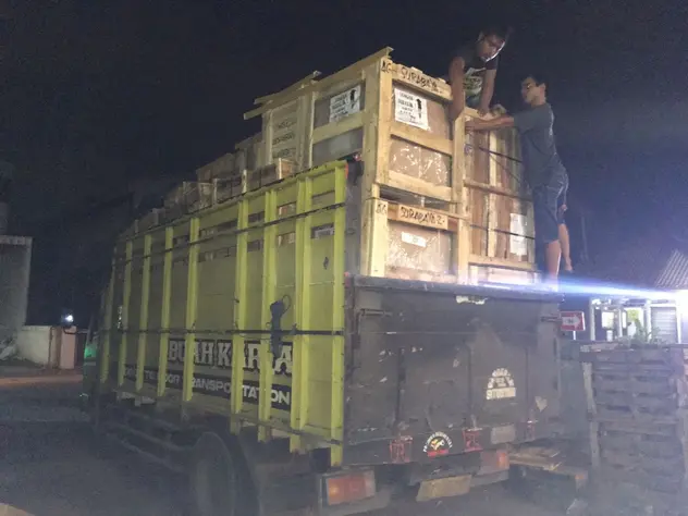 Penyewaan Truk Ekspedisi Rute Cikarang Banjarnegara, untuk manufaktur