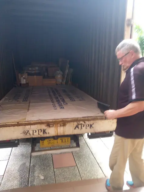 Sewa Truk Ekspedisi Rute Jakarta Selatan – Sukoharjo