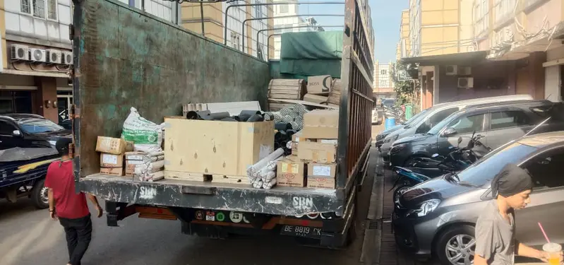 Penyewaan Truk Ekspedisi Rute Jakarta Barat – Rembang